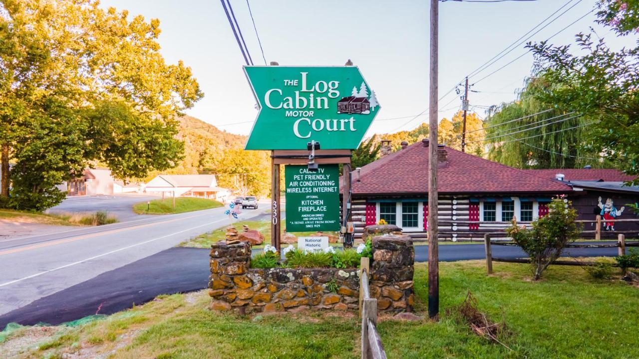 Log Cabin Motor Court Ашвил Екстериор снимка