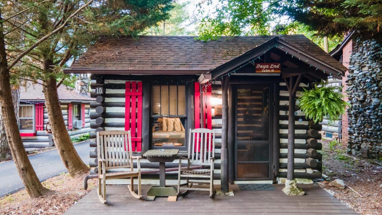 Log Cabin Motor Court Ашвил Екстериор снимка