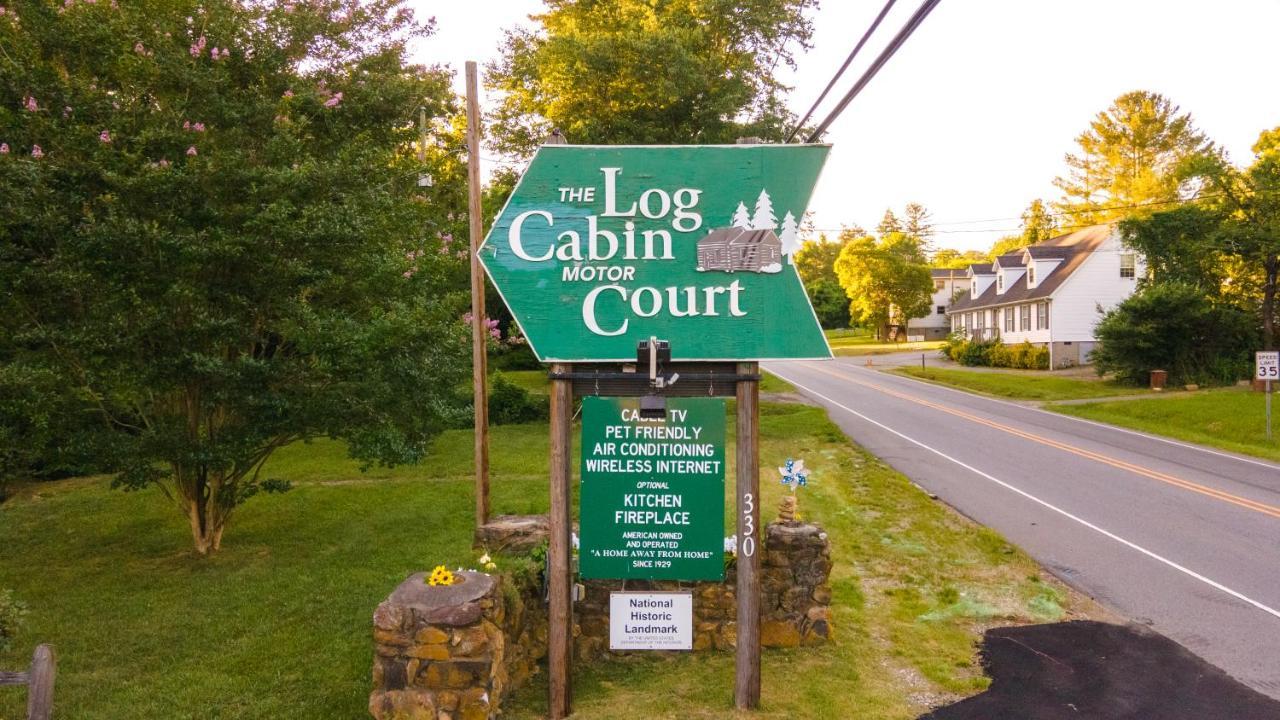Log Cabin Motor Court Ашвил Екстериор снимка
