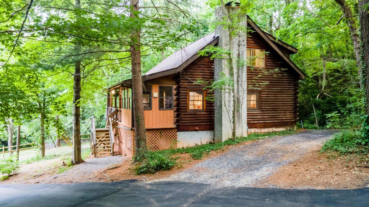 Log Cabin Motor Court Ашвил Екстериор снимка