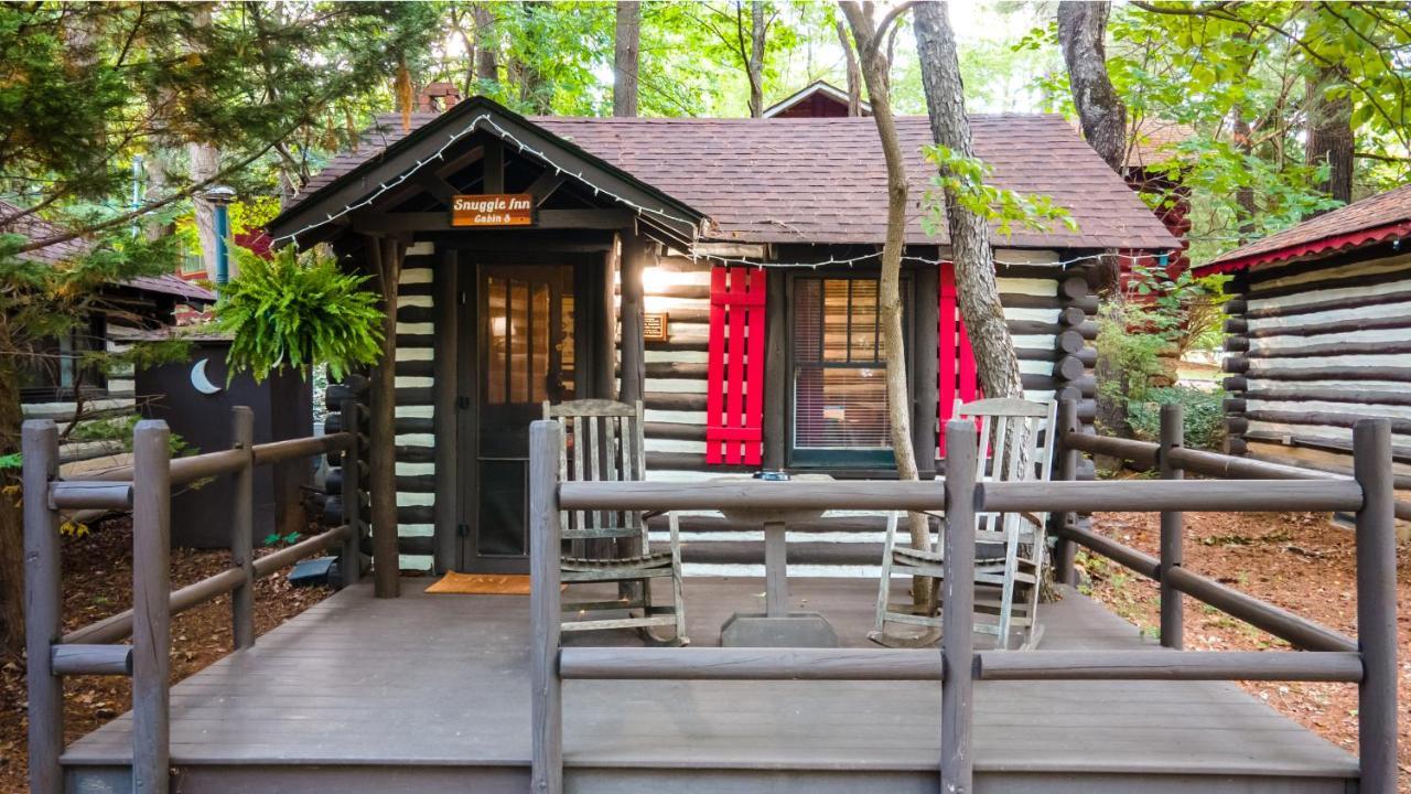 Log Cabin Motor Court Ашвил Екстериор снимка