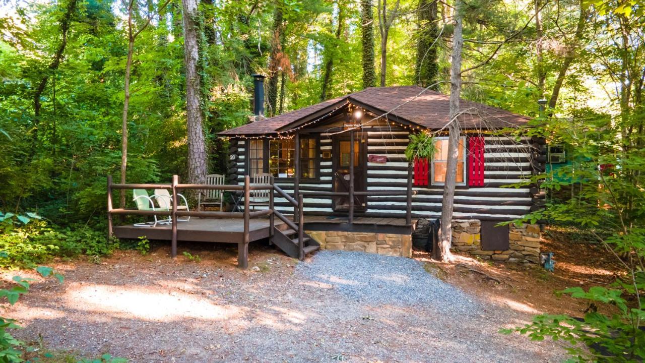 Log Cabin Motor Court Ашвил Екстериор снимка